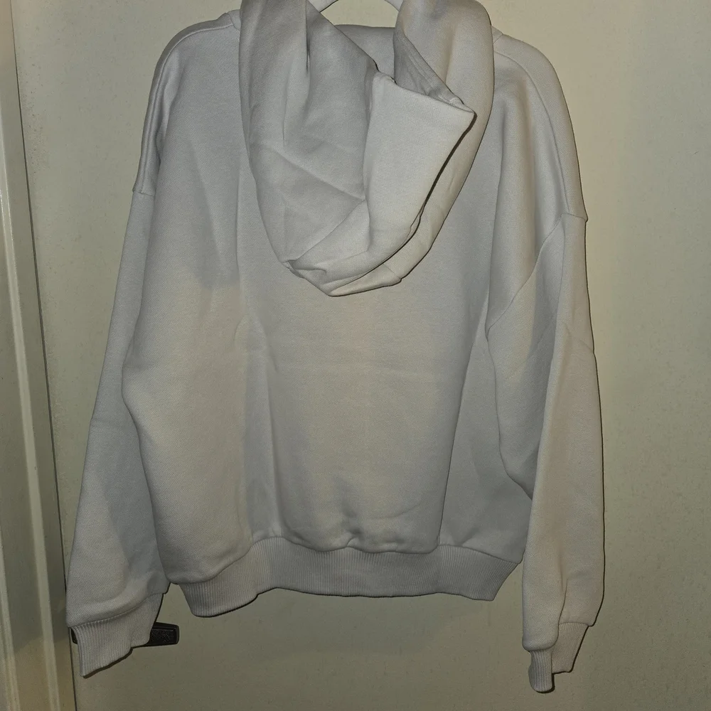 NWT Nike SB Kids Bone Color Hoodie Size M